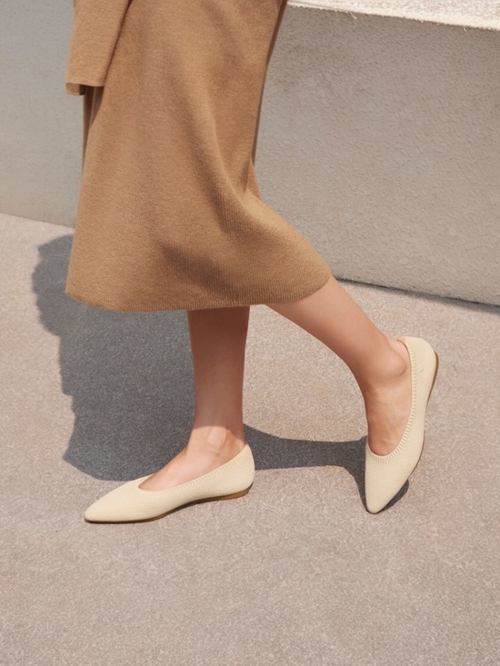 Vivaia Shoes - VIVAIA Pointed Toe Ballet Flats (Aria 5°) in Almond Size 8.5